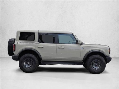Desert Sand 2025 Ford Bronco Outer Banks