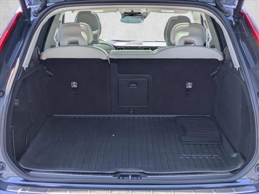 Denim Blue Metallic 2020 Volvo XC60 T5 Inscription