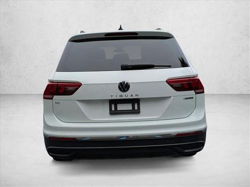 2024 Volkswagen Tiguan 2.0T SE 4MOTION