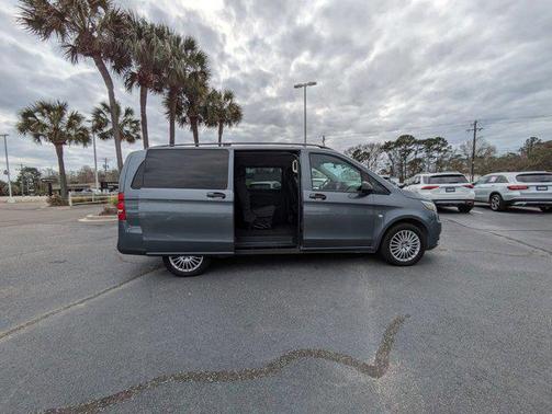 2016 Mercedes-Benz Metris Base