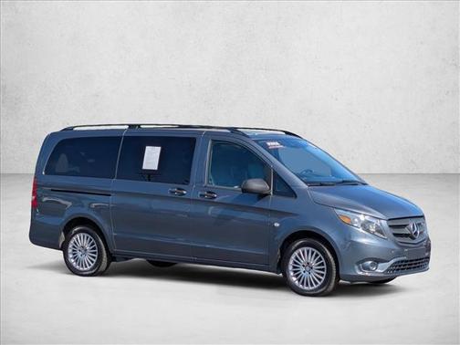 2016 Mercedes-Benz Metris Base