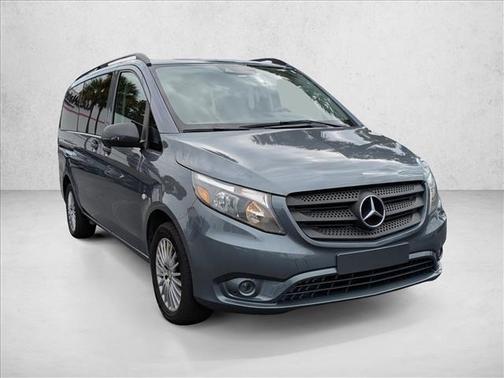 2016 Mercedes-Benz Metris Base