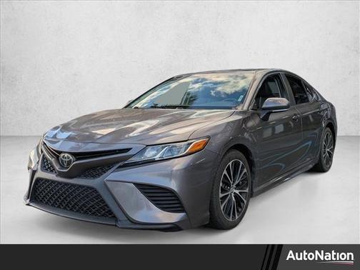 2018 Toyota Camry SE