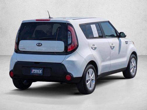 Clear White 2016 Kia Soul Base
