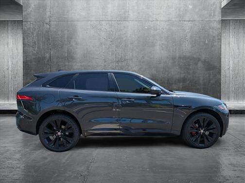 2018 Jaguar F-PACE S