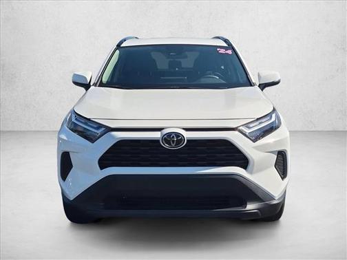 Ice Cap 2024 Toyota RAV4 XLE