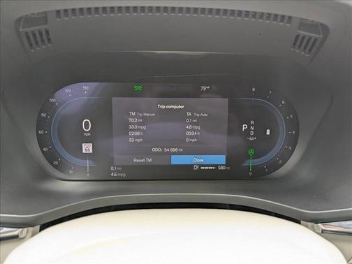 2024 Volvo XC60 B5 Core Dark Theme