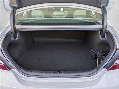 Vatna Gray 2025 Genesis G70 2.5T RWD