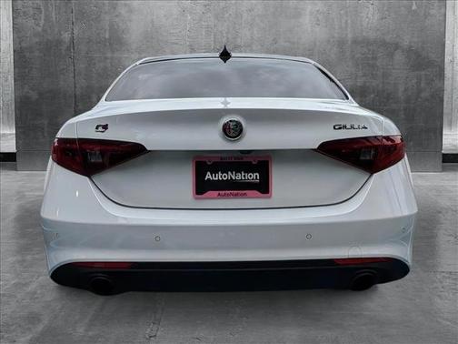 2022 Alfa Romeo Giulia Ti