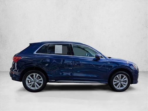 2024 Audi Q3 Premium 45 TFSI S line quattro Tiptronic