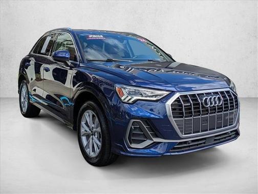2024 Audi Q3 Premium 45 TFSI S line quattro Tiptronic
