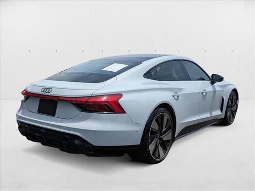 2022 Audi e-tron GT Prestige