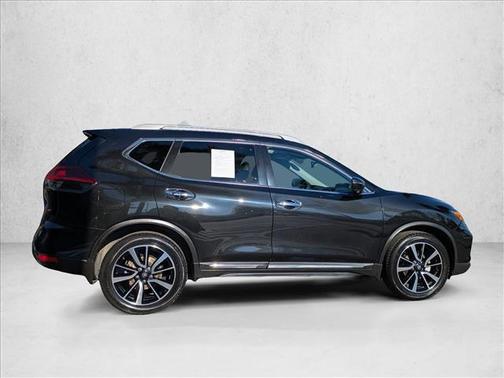 2020 Nissan Rogue SL