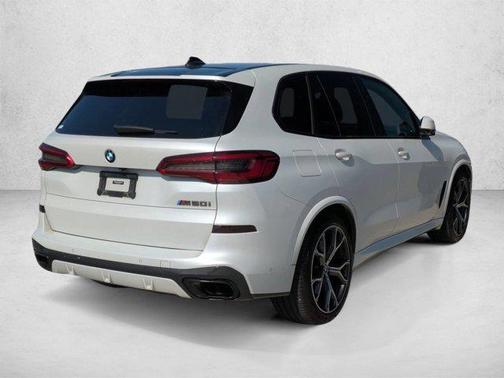 Mineral White Metallic 2020 BMW X5 M50i