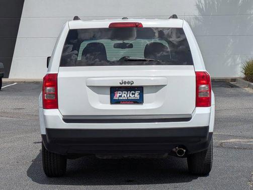 Bright White Clearcoat 2016 Jeep Patriot Sport