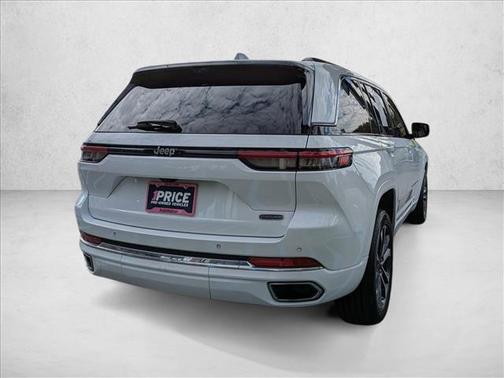2022 Jeep Grand Cherokee Overland
