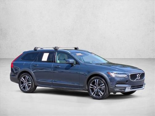 2019 Volvo V90 Cross Country T5