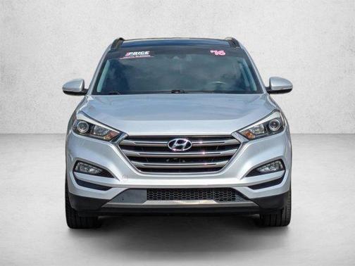 Molten Silver 2016 Hyundai TUCSON Limited