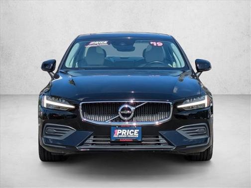 2019 Volvo S60 T5 Momentum