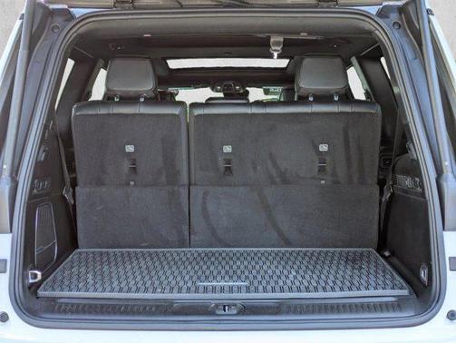 Bright White Clearcoat 2024 Jeep Wagoneer Series II Carbide 4x4