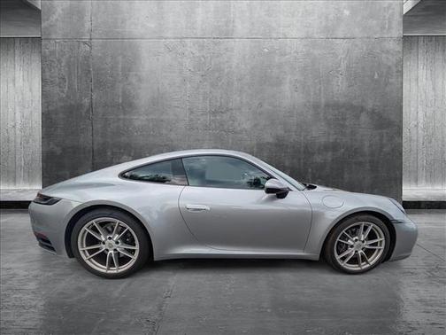 2024 Porsche 911 Carrera