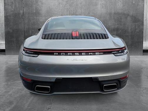 2024 Porsche 911 Carrera