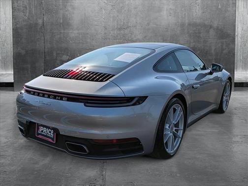 2024 Porsche 911 Carrera