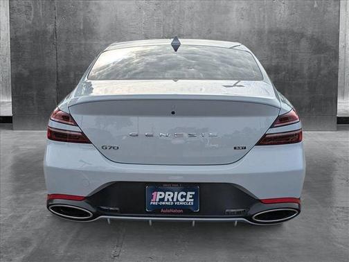 2022 Genesis G70 3.3T RWD