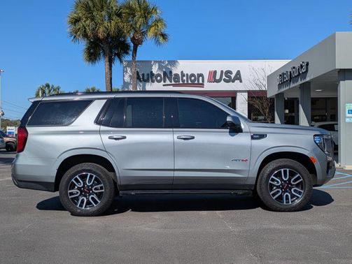 2024 GMC Yukon 4WD AT4