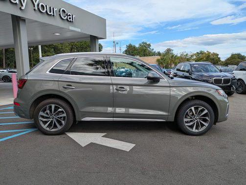 2024 Audi Q5 45 S line Premium Plus