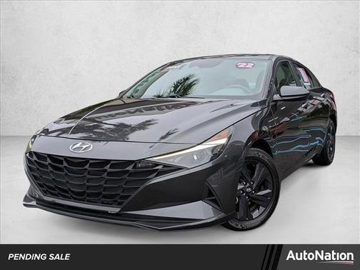 2022 Hyundai ELANTRA SEL