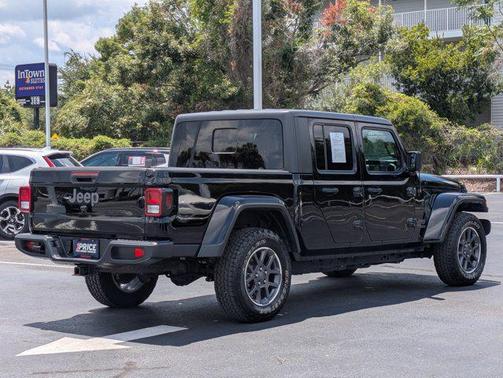 Black Clearcoat 2021 Jeep Gladiator 80th Anniversary 4x4