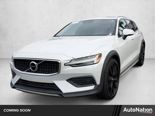 2020 Volvo V60 Cross Country T5