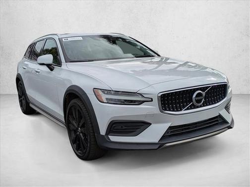 2020 Volvo V60 Cross Country T5
