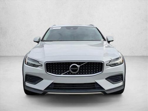 2020 Volvo V60 Cross Country T5