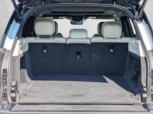 White 2023 Land Rover Range Rover P530 SE