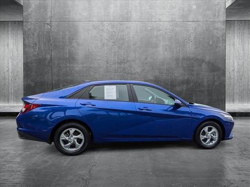 2023 Hyundai ELANTRA SE