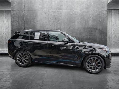 2024 Land Rover Range Rover Sport SE