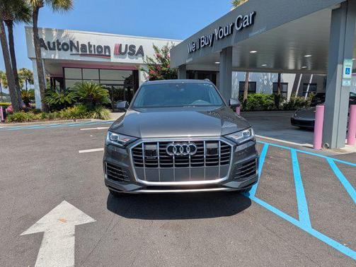 2021 Audi Q7 55 Premium Plus
