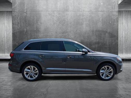2021 Audi Q7 55 Premium Plus