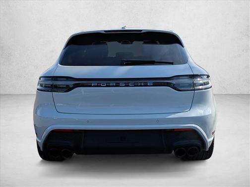 2023 Porsche Macan AWD