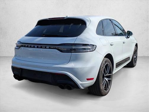 2023 Porsche Macan AWD