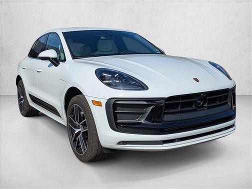 2023 Porsche Macan AWD