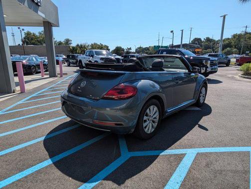2018 Volkswagen Beetle 2.0T S