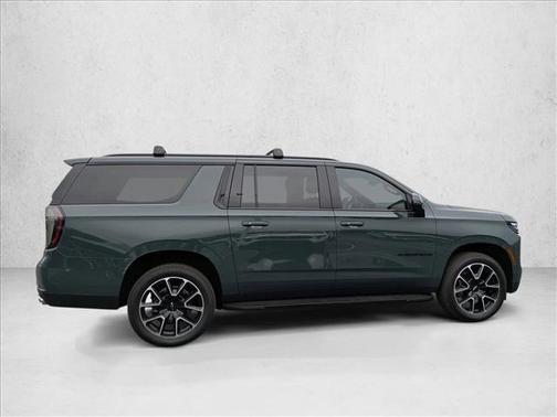 2025 Chevrolet Suburban RST