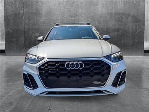 2024 Audi Q5 45 S line Premium