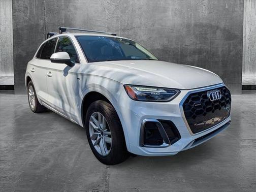 2024 Audi Q5 45 S line Premium