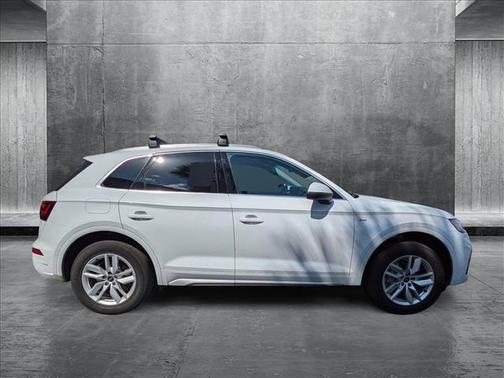 2024 Audi Q5 45 S line Premium