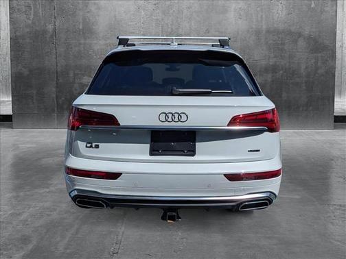 2024 Audi Q5 45 S line Premium