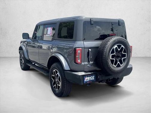 Carbonized Gray Metallic 2024 Ford Bronco Outer Banks